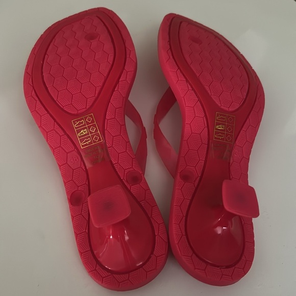 NWOT Sigerson Morrison Jewel Heel Thong Sandal - Picture 3 of 10